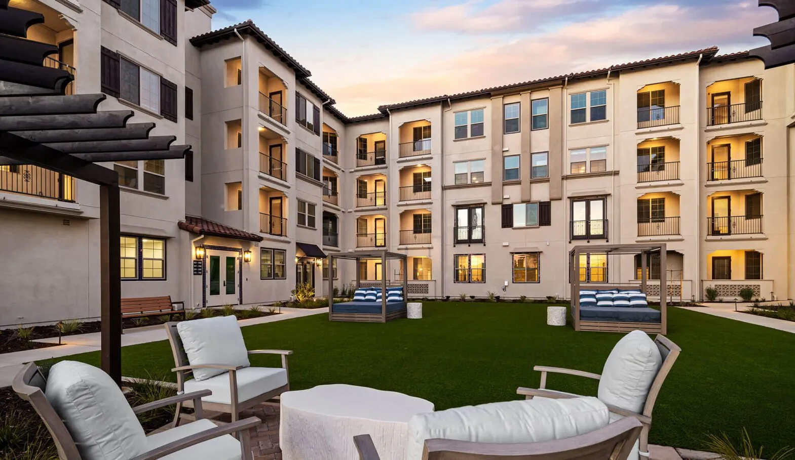 Anindell Folsom California Exterior
