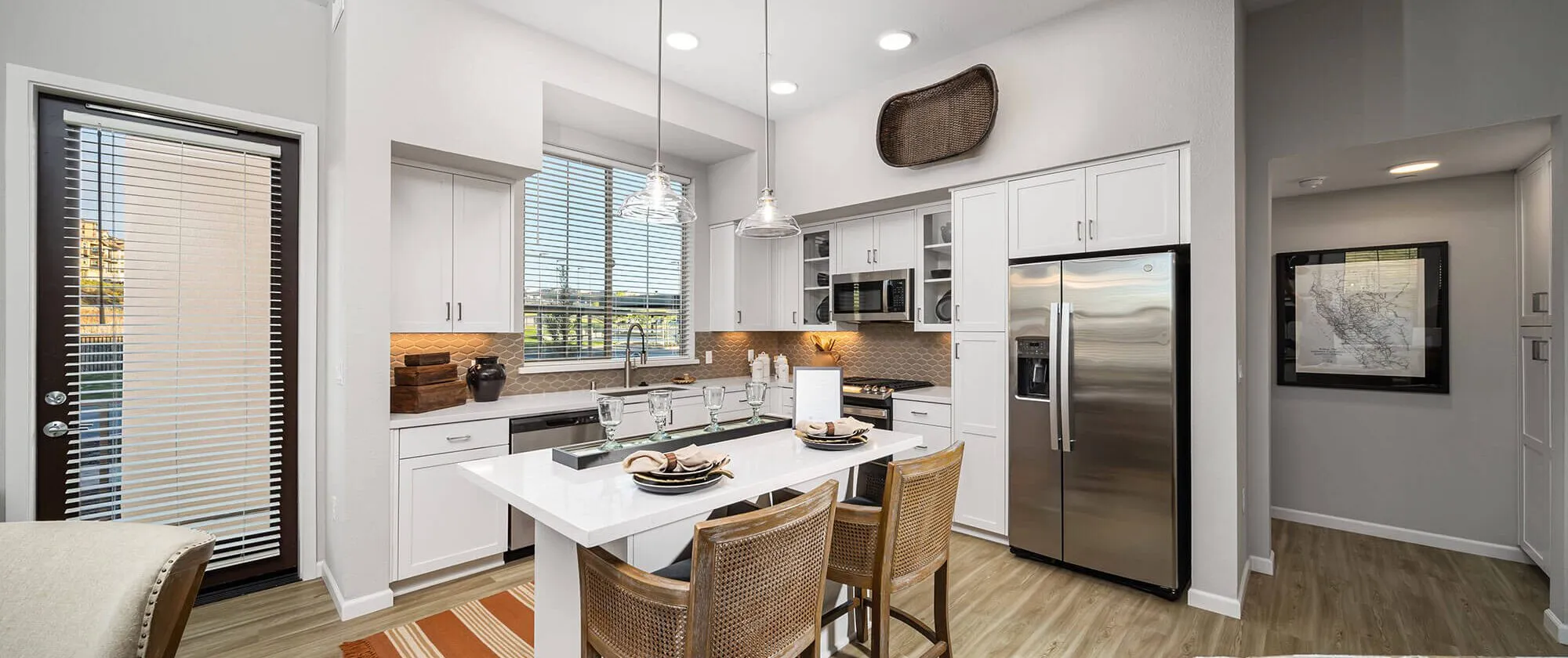 Anindell-Folsom-California-Model-26